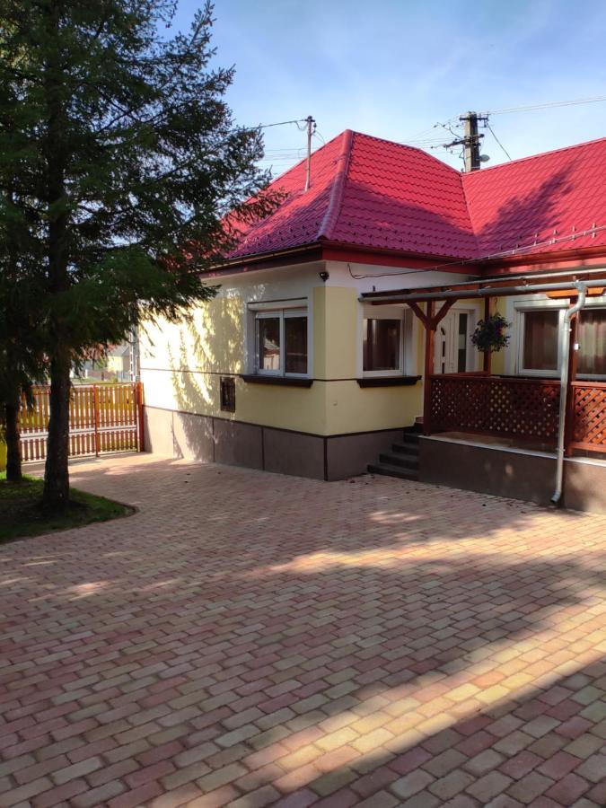 Apartamento Bakonyi Mandala Ház Bakonybél Exterior foto