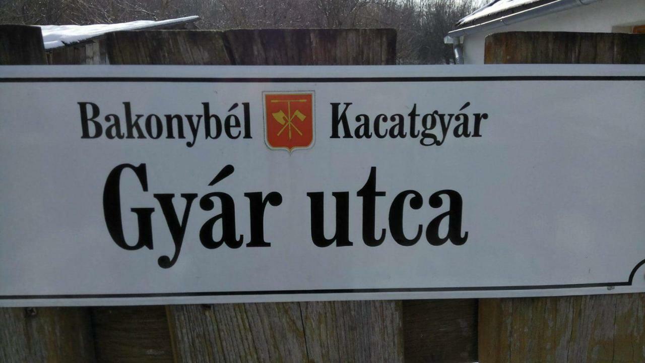 Apartamento Bakonyi Mandala Ház Bakonybél Exterior foto